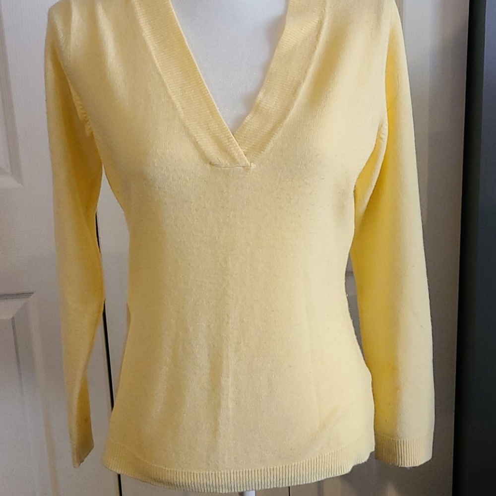 New York and company sweater